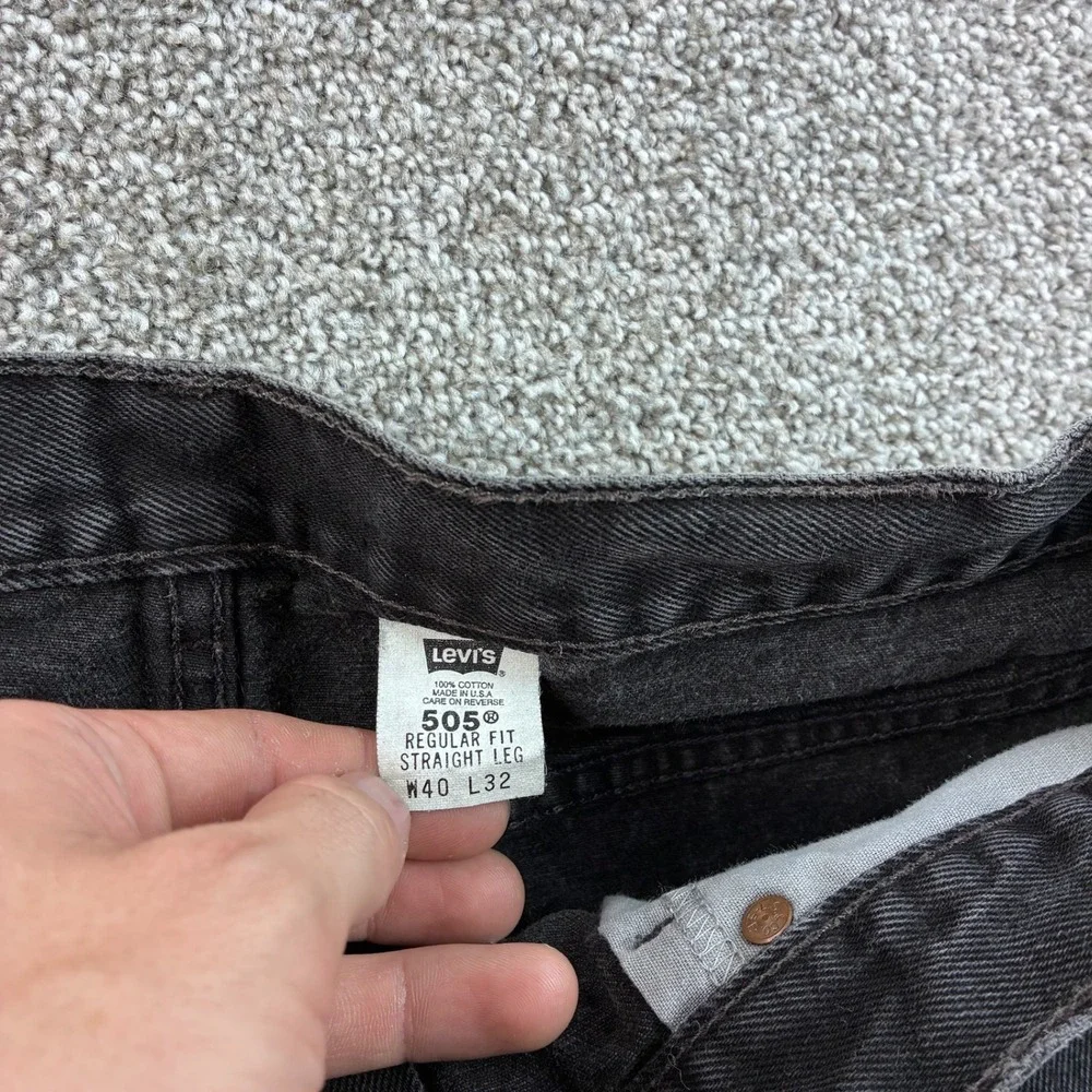 Vintage Levi's 505 Jeans Mens 40x32 Black Cotton Straight Leg USA 505-0259